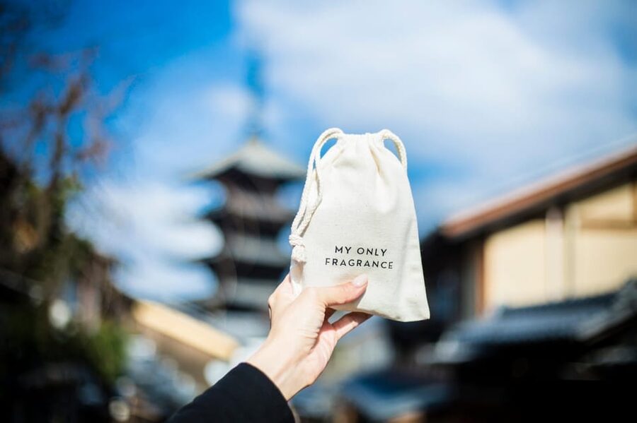 kyoto:Experience creating one-of-a-kind special fragrances - Who will enjoy creating a personal scent