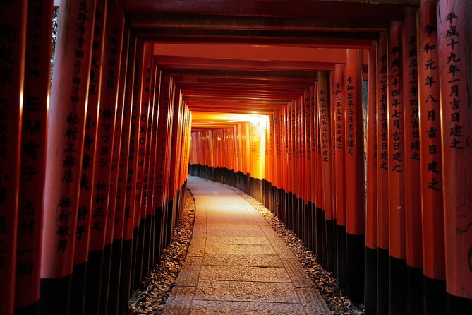 Kyoto Fushimi-Inari Night Walking Tour - Why Fushimi Inari works so well at night