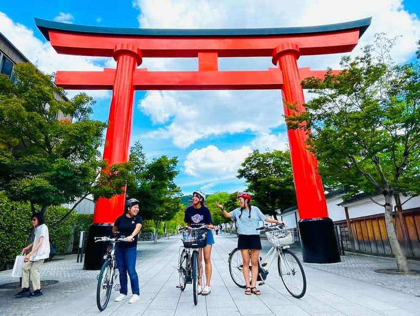 Kyoto: Fushimi Inari Shrine and Tofukuji Temple E-Bike Tour - Gion, geisha customs, and everyday Kyoto
