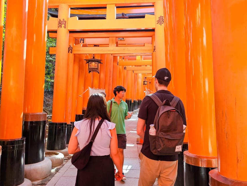 Kyoto: Fushimi Inari Taisha Guided Walking Tour - The lower shrine and the first torii gates