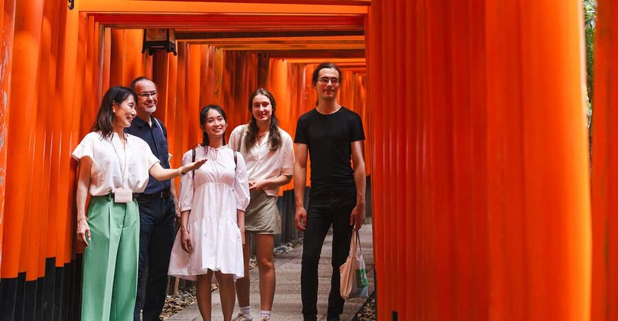 Kyoto: Fushimi Inari Taisha Shrine Walking Tour with Guide - Key details at a glance