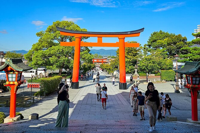 Kyoto: Fushimi Inari Taisha Small Group Guided Walking Tour - What the English-speaking guide adds