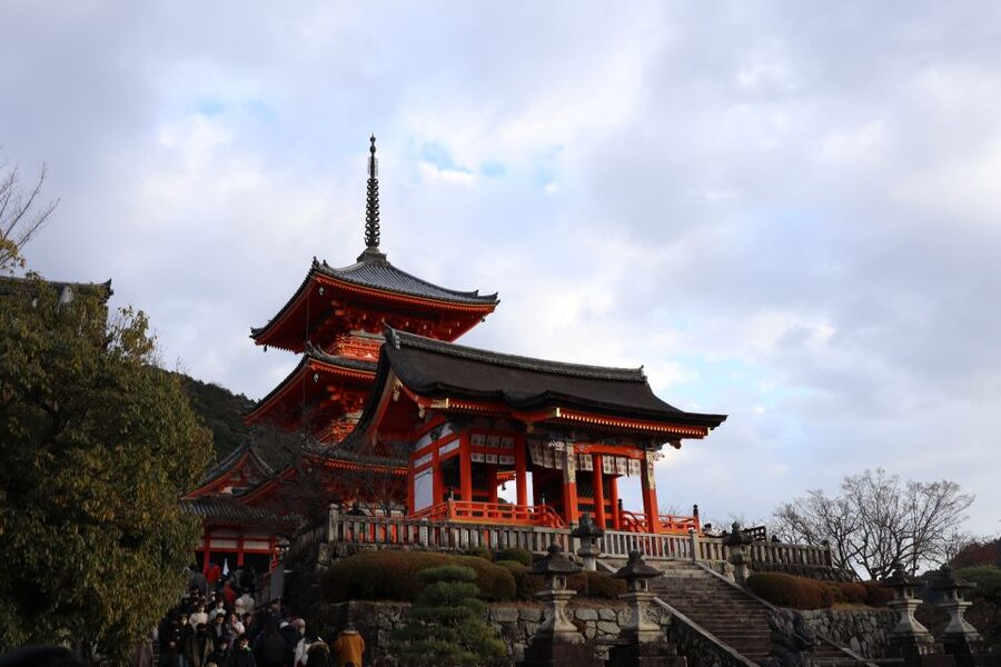 Kyoto: Fushimi Inari-taisha y Kiyomizu-dera (Spanish Guide) - Three and a half hours among the torii