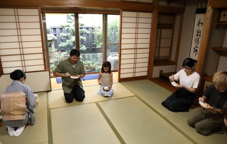 Kyoto Fushimiinari:Wagashi Making & Small Group Tea Ceremony - Whisking your own bowl