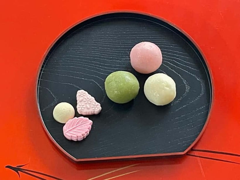 Kyoto Fushimiinari:Wagashi Making & Small Group Tea Ceremony - Why the small group matters