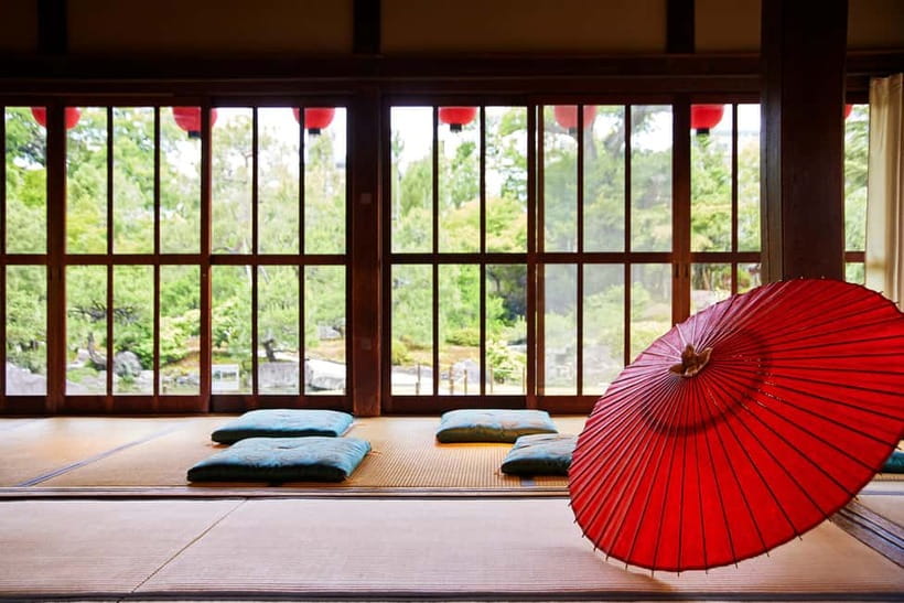 Kyoto : Geiko Maiko Dance of Kyoto & Visits of Gion Museum - The Chisen Water Japanese Garden adds breathing room