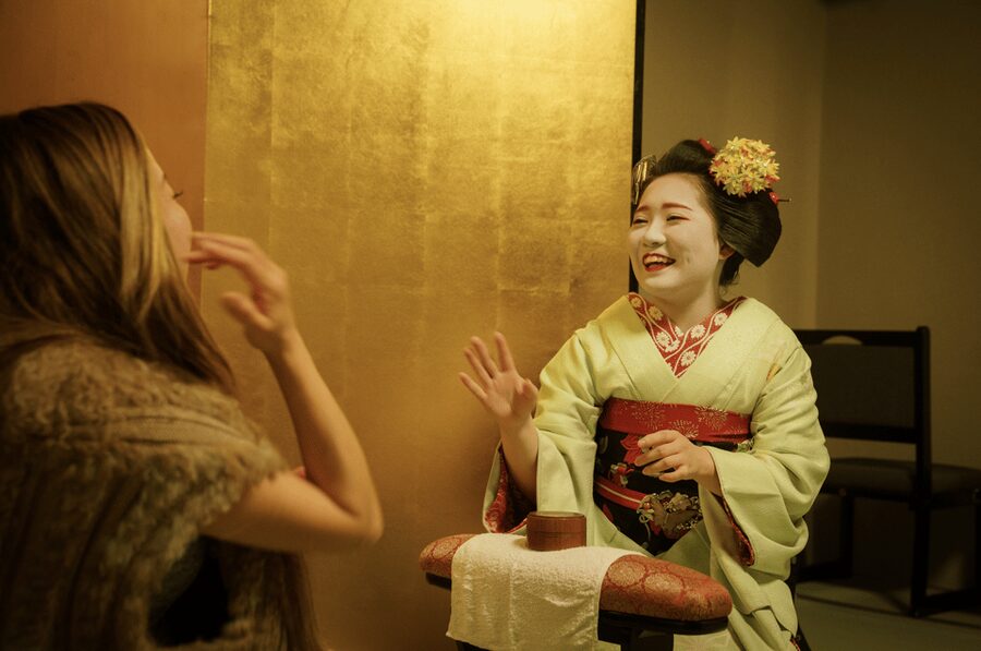 Kyoto: Geisha Dinner & Gion Cultural Walk - Who should book this Kyoto evening