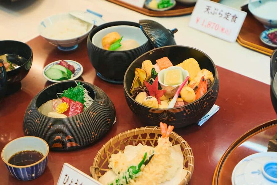 Kyoto Gion: 2-Hour Geisha Culture & Photogenic Walking Tour - Who should book this Gion walk?