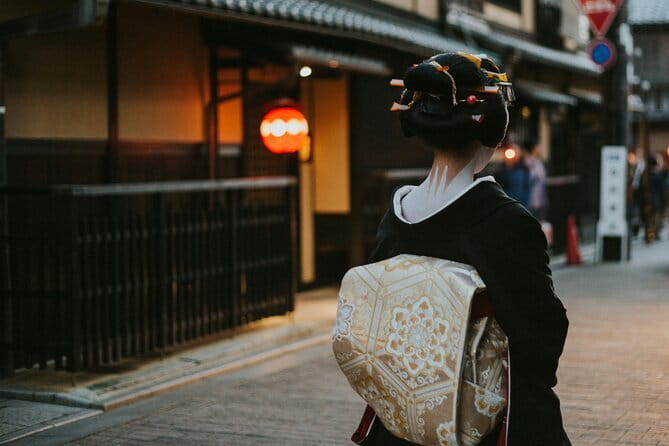 Kyoto Gion Early Morning Walking Tour - Gion Shirakawa before the city wakes