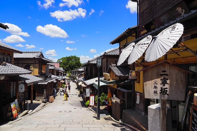 Kyoto Gion Historical Walking Tour - Yasaka Pagoda, Ninen-zaka, and Sannen-zaka