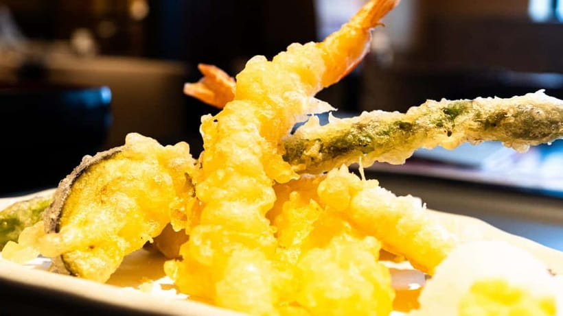 Kyoto: Gion Local Food Tour (Taste 15 dishes) - First stop: grilled yakitori at a local izakaya