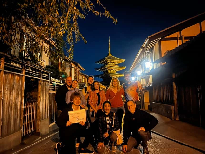 Kyoto: Gion Magical Night Walking Tour with Geisha Insights - Key points at a glance