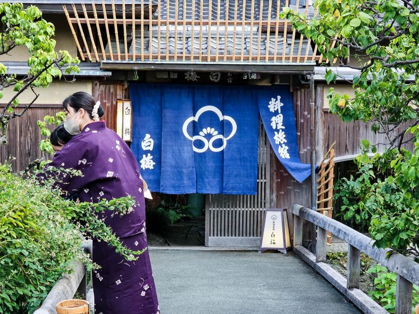 Kyoto: Gion Night or Morning Walking Tour with Local Snacks - Is $46 a fair price?