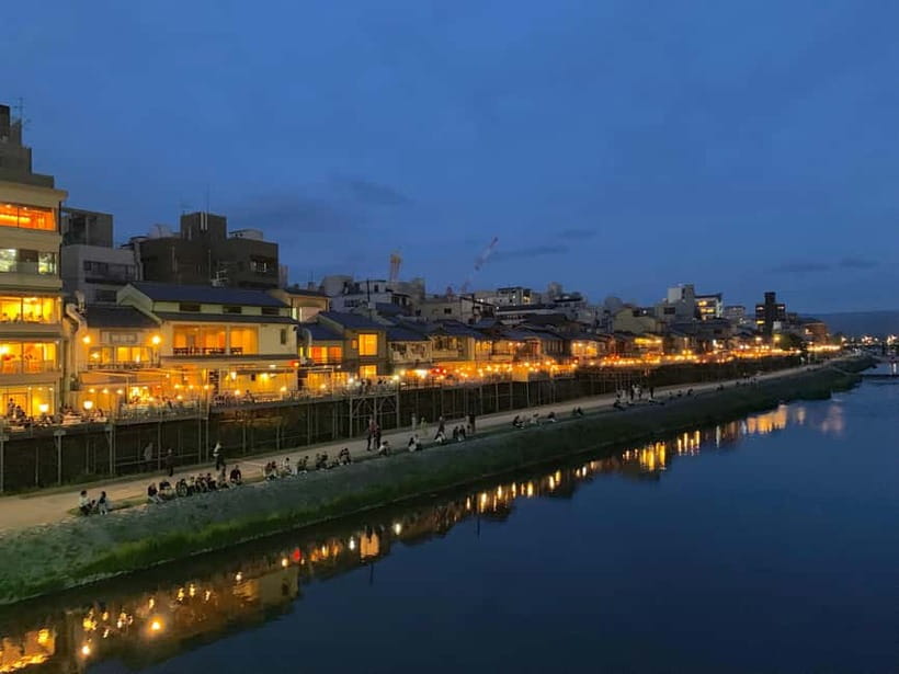 Kyoto: Gion Night Tour Stories of Geisha and Maiko - Izumo-no-Okuni and the story behind performance
