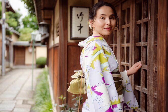 Kyoto Gion Photoshoot - Private Session | Pro Photographer - Should you book Marco’s Kyoto photo session?