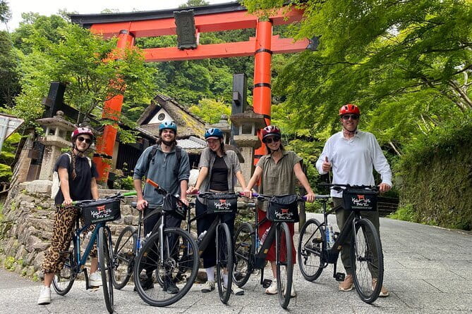 Kyoto: Gion & Pontocho Food Tour with 13 Dishes - Pontocho brings a different evening mood