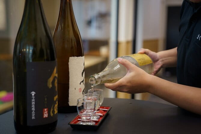 Kyoto: Gion & Pontocho Food Tour with 13 Dishes - Walking Shirakawa Lane and Gion