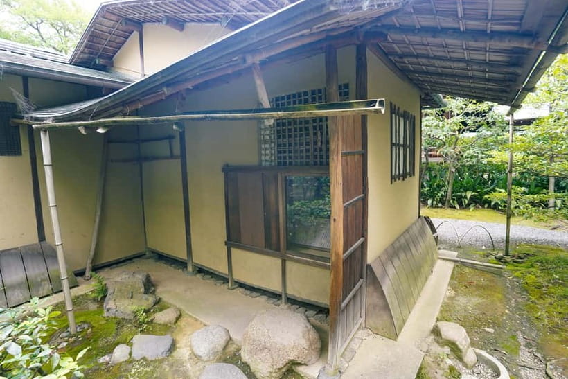 Kyoto Gion Tea ceremony & Wabi-sabi Walking Tour - What the small group adds