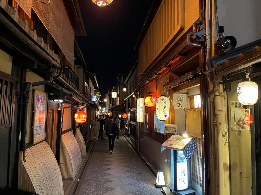 Kyoto: Gion Walking Tour - Sanjo Ohashi, Yamato Dori, and the move into Gion-Kobu