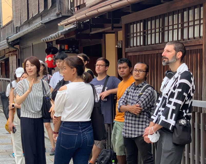 Kyoto: Gion World of the Geisha Guided Walking Tour - What the $29 price really buys you