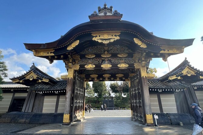 Kyoto: Golden Pavilion, Nijo Castle, Nishiki Market. Private - The iPad, photos, and short video