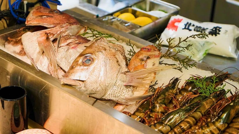 Kyoto: Guided Food Tour with 12 Dishes & 3 Drinks - Who should book this experience?