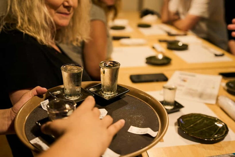 Kyoto: Guided Food Tour with 12 Dishes & 3 Drinks - Why 12 dishes changes the way you eat in Kyoto