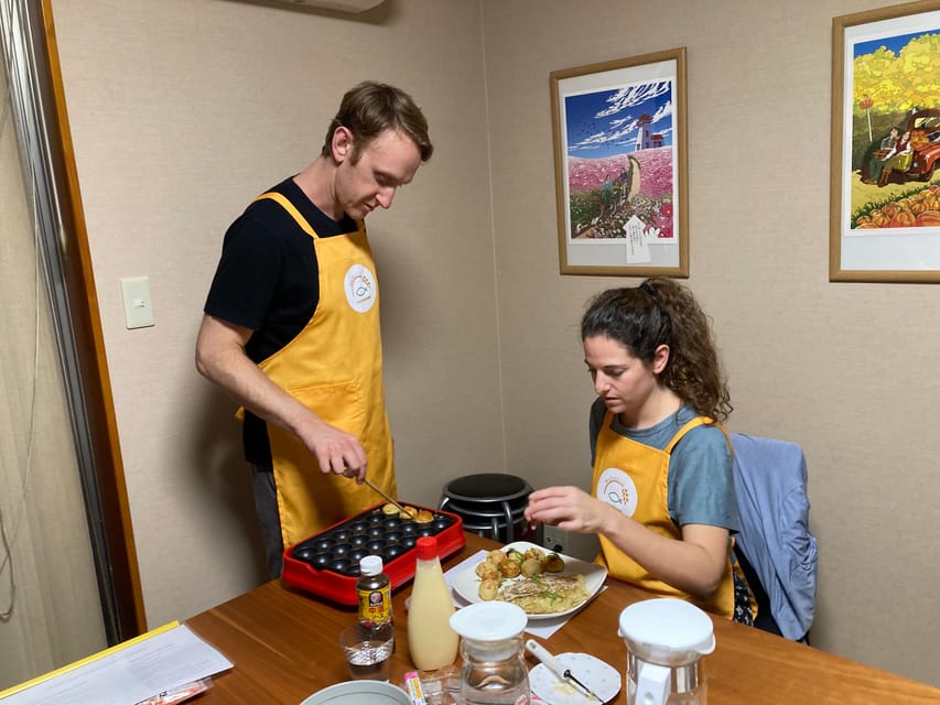 Kyoto: Hands-on Takoyaki and Okonomiyaki Cooking (1 Hour) - A friendly format for beginners
