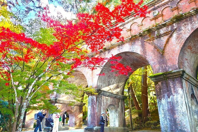 Kyoto: Higashiyama Slow Cycling Tour along the quiet waterfront - Starting beside the Kamo River