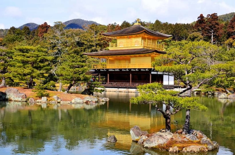 Kyoto: Highlights Guided Walking Tour - Yasaka Shrine and the evening feel of Gion