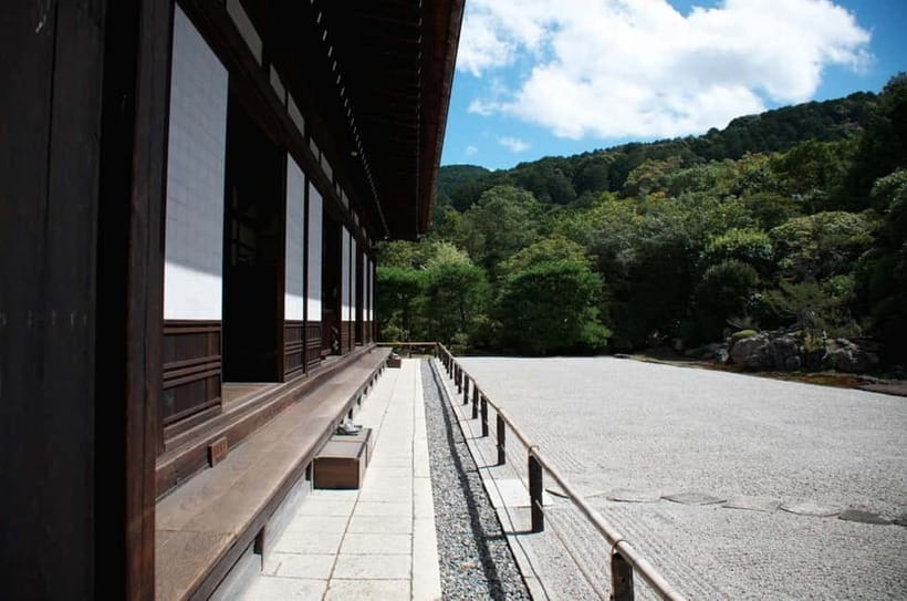 Kyoto: Highlights Guided Walking Tour - Kamo River and Pontocho Alley