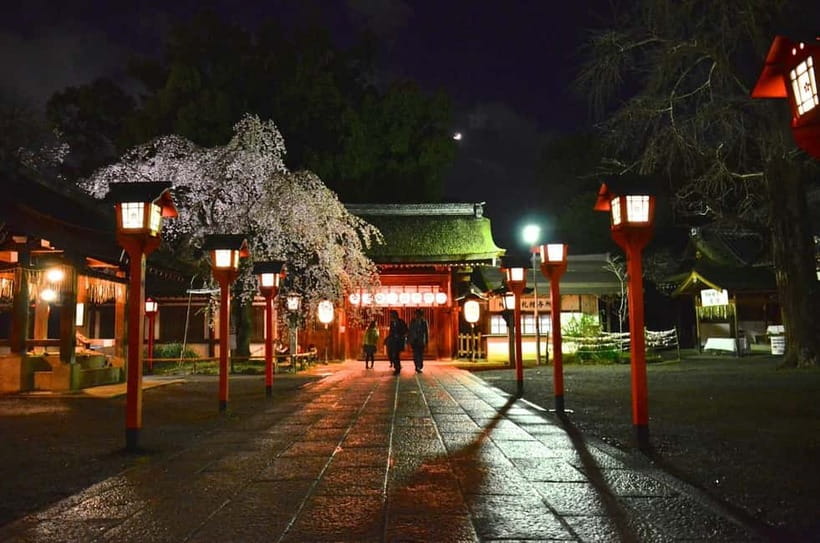 Kyoto: Highlights Guided Walking Tour - Guide quality and the small-group advantage