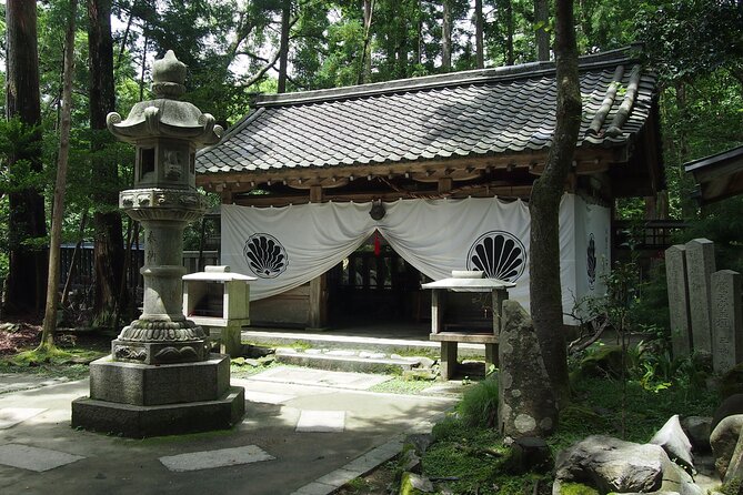 Kyoto Hiking Tour: The Nature and Legends of Kurama and Kibune - Kifune Shrine and the God of water