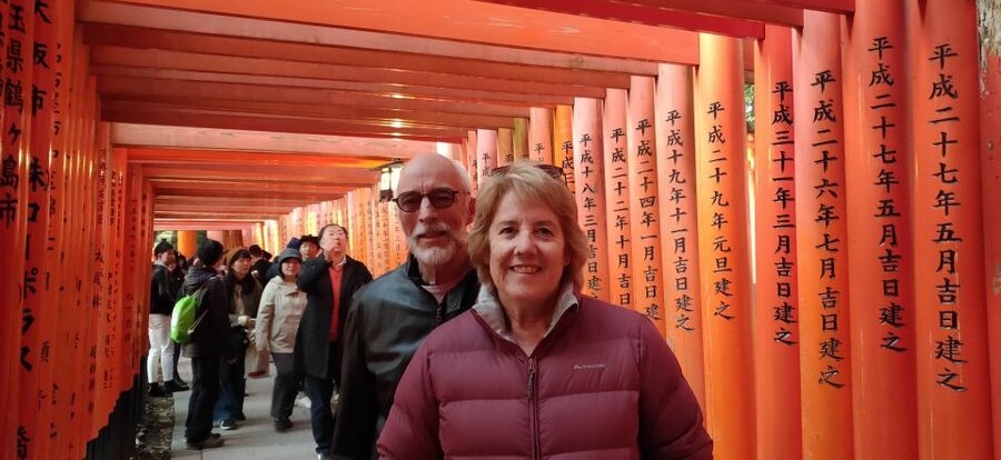 Kyoto: Historic Higashiyama Walking Tour - The short train ride to Gion