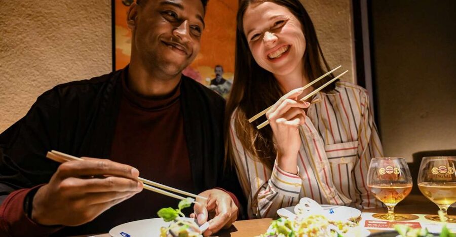 Kyoto: Izakaya Food Tour with Local Guide - Kyoto nightlife begins with the right kind of bar