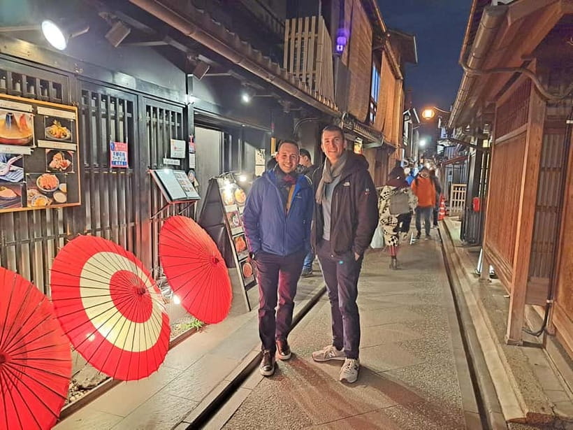 Kyoto: Izakaya Nightlife Tour with Local Guide - The first hour: food, drinks, and small plates