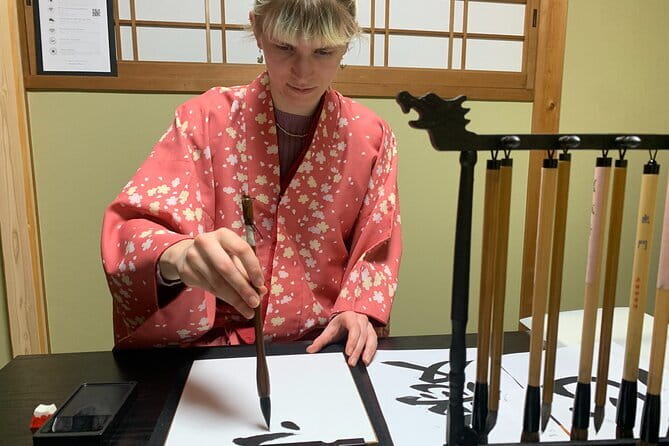 Kyoto: Japanese Calligraphy Class in 150 years old townhouse - Why This Class Works Well in Ninenzaka