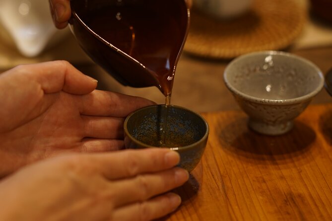 Kyoto Japanese Tea Ceremony Experience in Ankoan - A small group, with room to participate