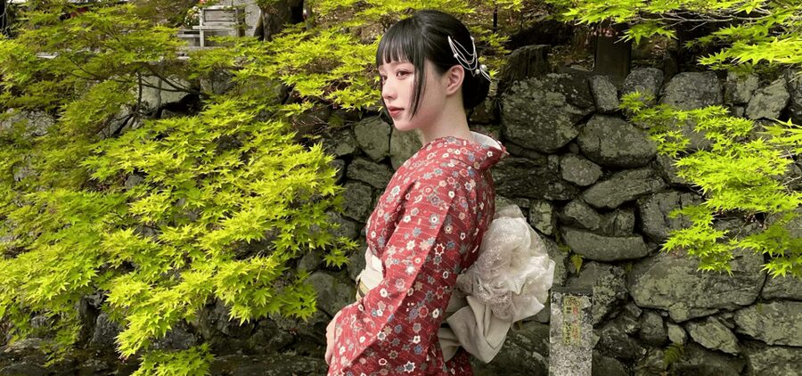 Kyoto: Kimono Rental in Gion Provided by RikaWafuku - Choosing a Kimono Near Gion-Shijo Station