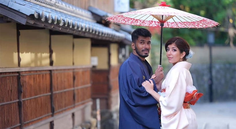 Kyoto Kimono Rental mimosa |Kimono/Yukata Rental Couple Plan - Getting dressed beside Kodaiji Temple