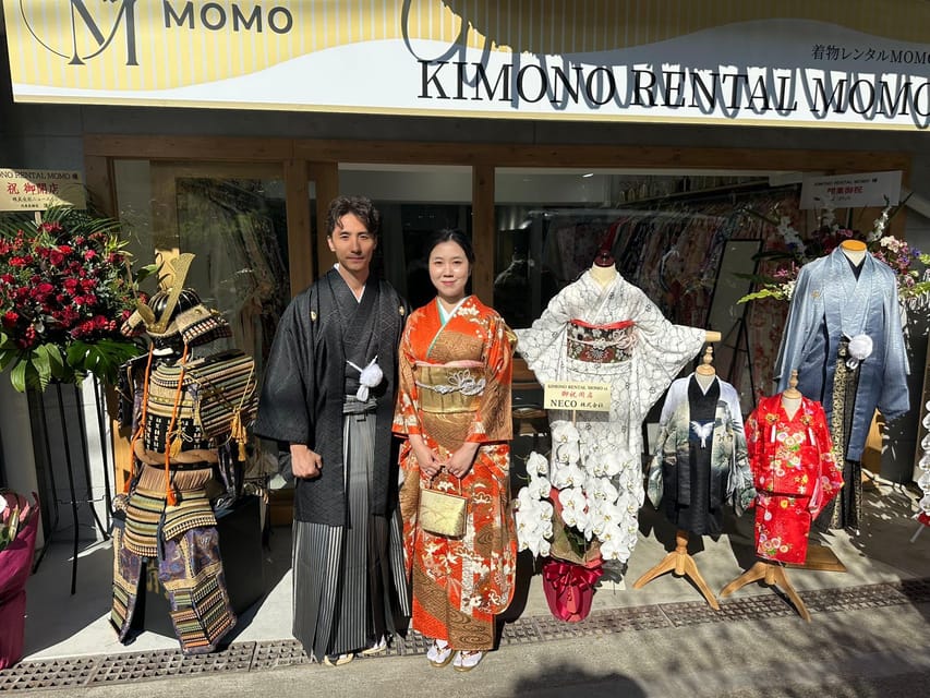 Kyoto: Kimono Rental with Hairstyling and Accessories - Small details that make the day easier