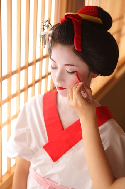 Kyoto kiyomizu Temple : Maiko and Samurai Couple Photoshoot - The photo package and what you take home