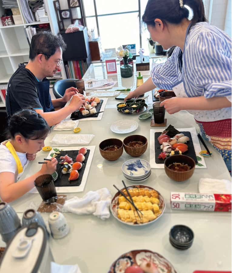 Kyoto: Learn Sushi at cooking studio with 20 years history - Dashi tasting explains the quiet power of Japanese food