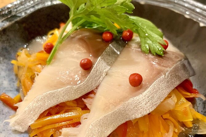 Kyoto Luxury Sake, Whisky and Cocktail Tour - Shrines, canals, and lantern-lit lanes
