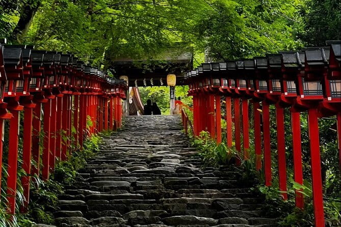 Kyoto Magical Night English Tour: Gion & Fushimi Inari Shrine - Ending at Yasaka Shrine