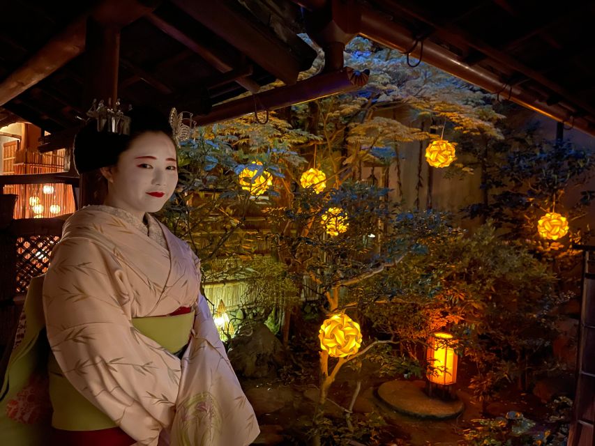 Kyoto: Maiko Happy Hour at a Historic Machiya - Traditional Party Games and Time for Questions