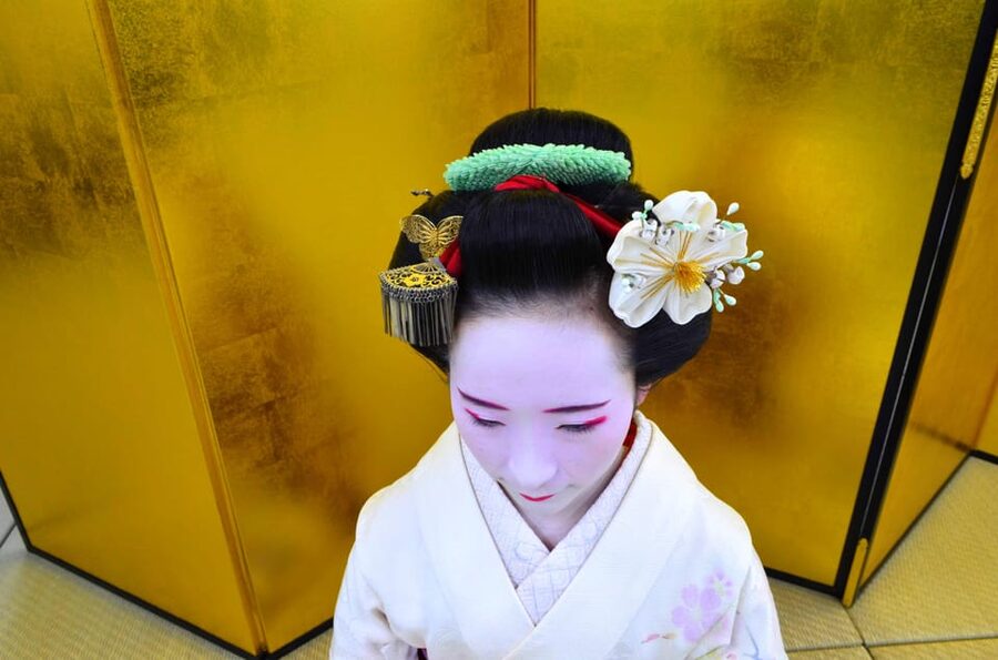 Kyoto: Meet-and-Greet, Maiko Show and Experience - Two dances in 8 to 10 minutes
