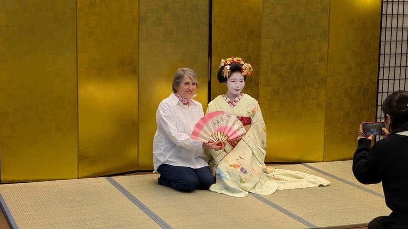 Kyoto: Meet-and-Greet, Maiko Show and Experience - Getting to the Kyoto Handicraft Center
