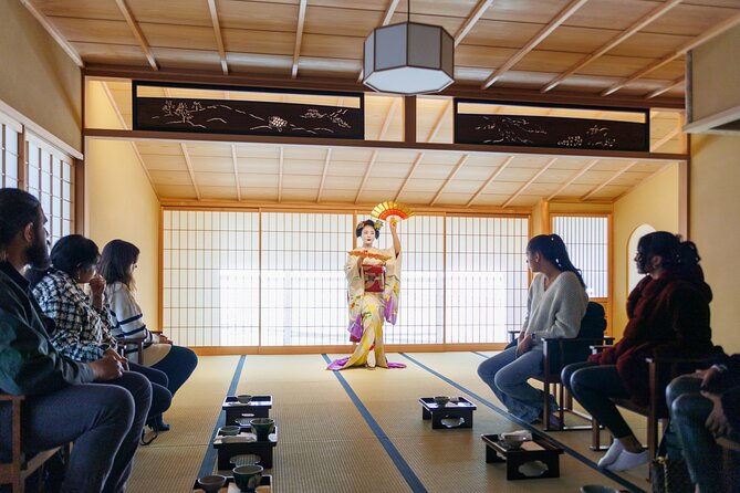Kyoto: Meet the Geisha Maiko with Gion Walking Tour - Beginning among the willow-lined lanes of Gion Shirakawa