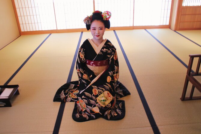 Kyoto: Meet the Geisha Maiko with Gion Walking Tour - Hanamikoji Street and Gion’s public face